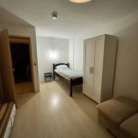 Moderne Ferien- Und Monteurswohnung Suedlich Von Leipzig In Naehe A72 Appartement Bohlen (Saxony)